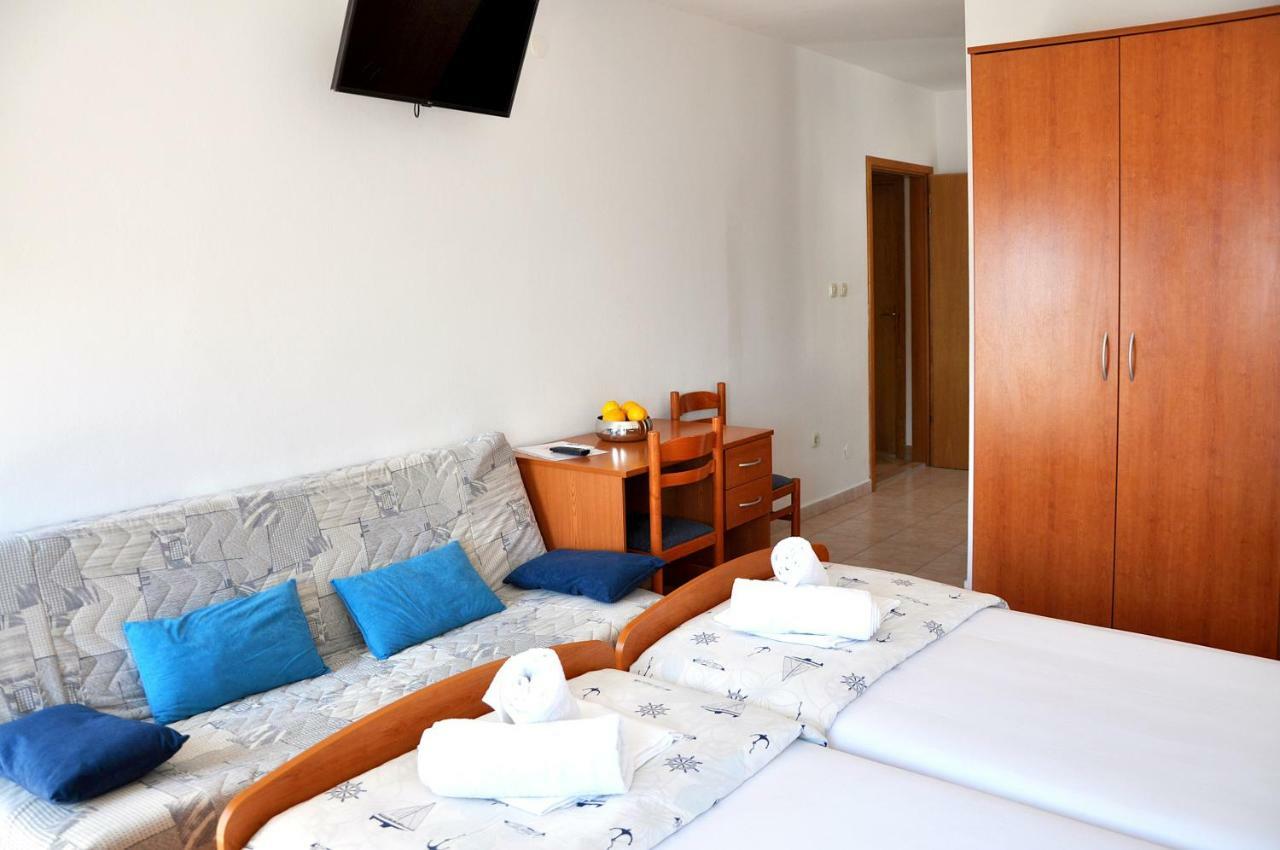 Sunrise Apartments And Studio Apartments 1 로크바 로고즈니차 외부 사진