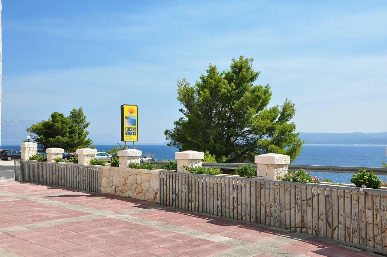 Sunrise Apartments And Studio Apartments 1 로크바 로고즈니차 외부 사진