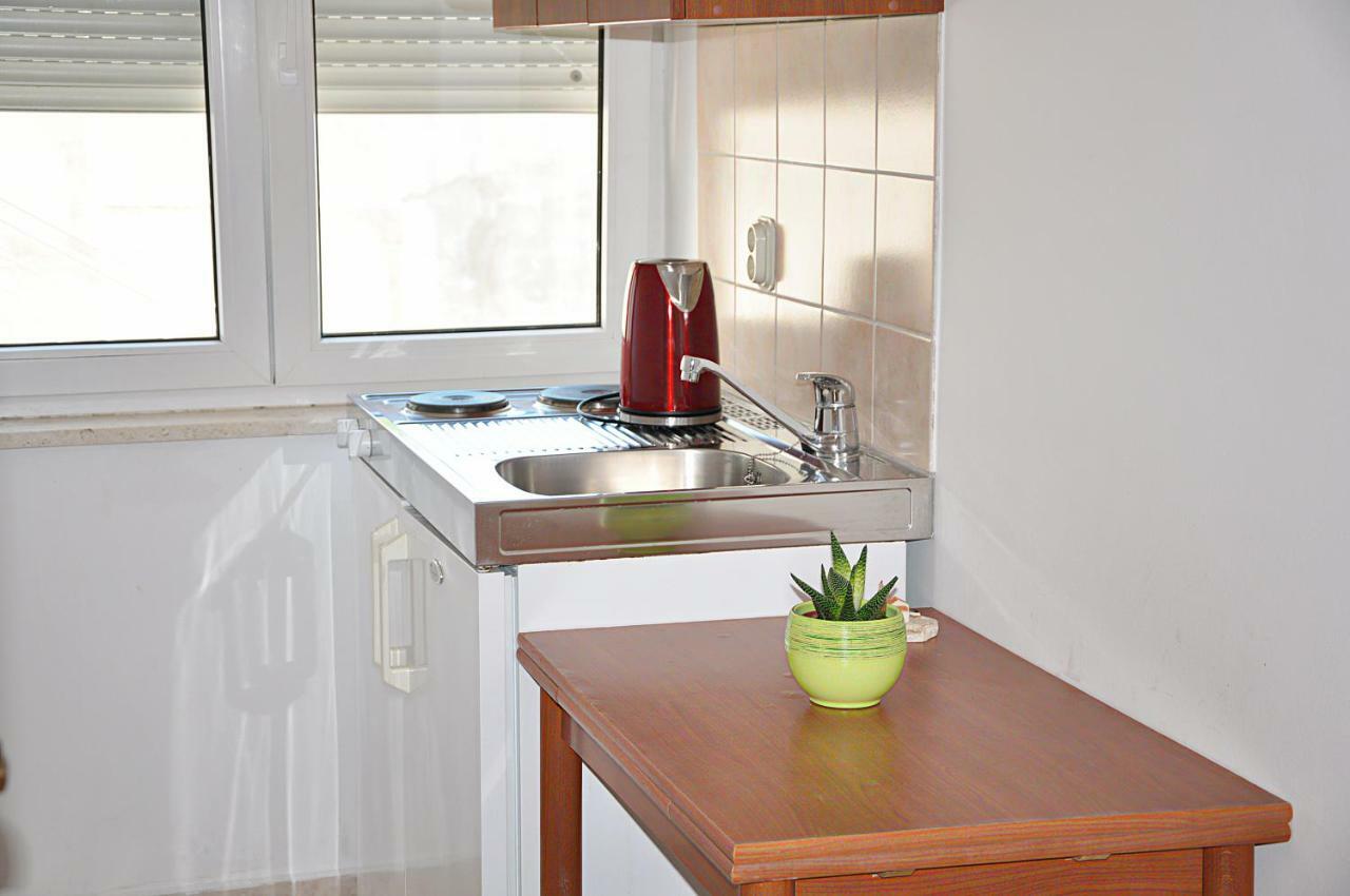 Sunrise Apartments And Studio Apartments 1 로크바 로고즈니차 외부 사진